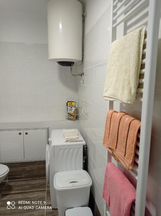 Studio Apartman Sonja Otocac Ngoại thất bức ảnh