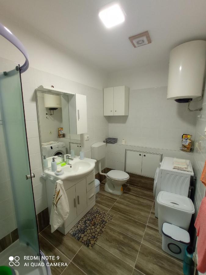 Studio Apartman Sonja Otocac Ngoại thất bức ảnh